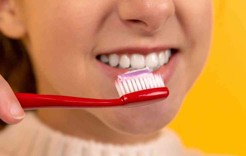 Šta se često zaboravlja kada se peru zubi?