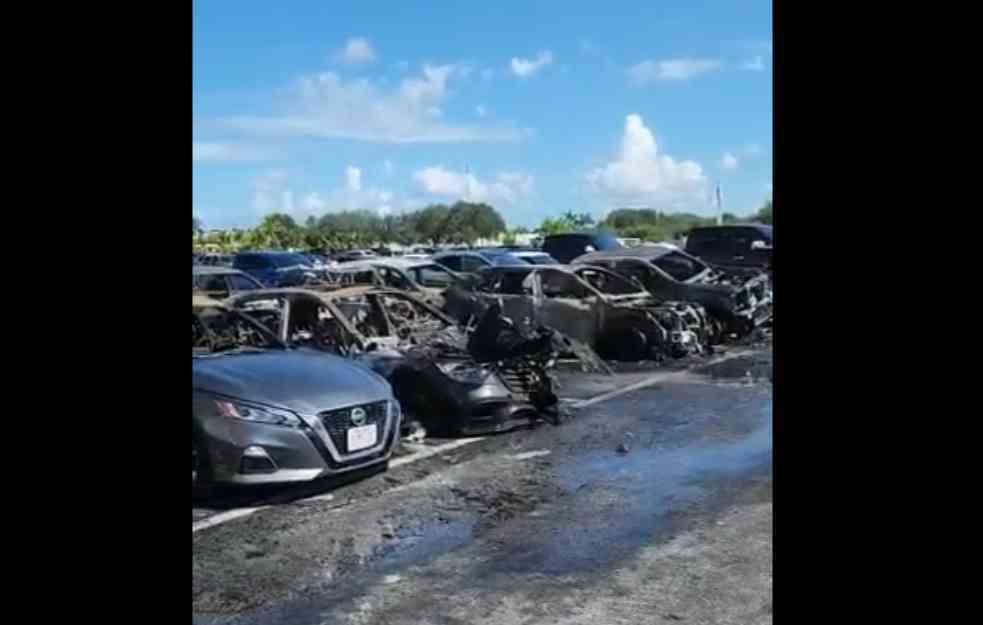 Zaboravili da ugase roštilj i tako zapalili 11 automobila (VIDEO)