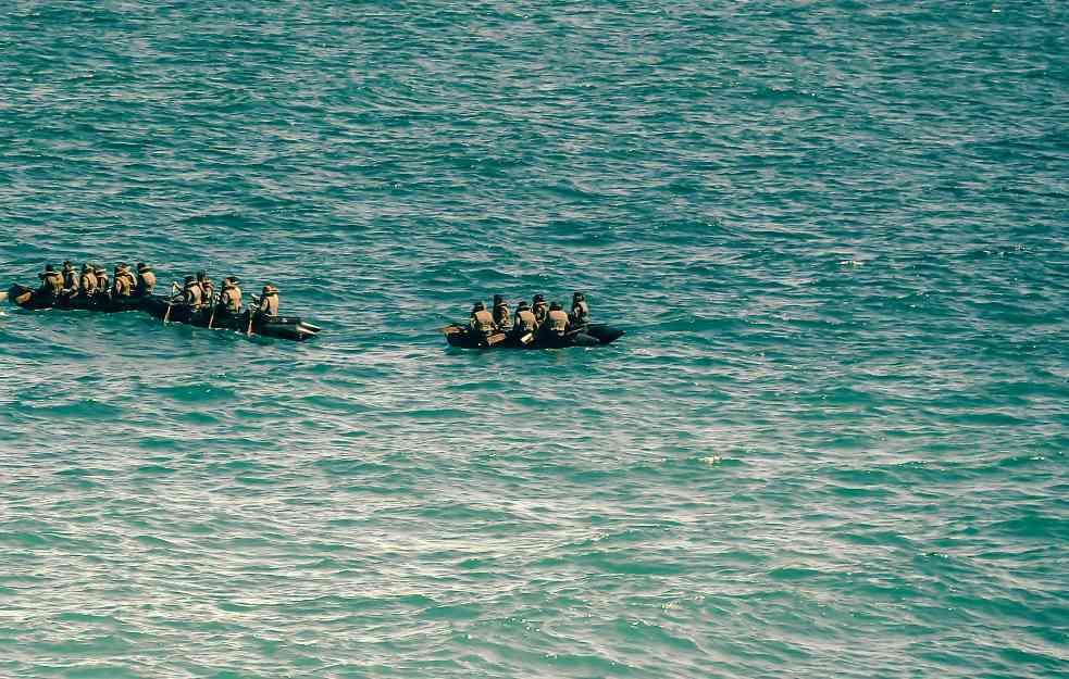 DESETINE NESTALIH: U brodolomu kod Italije stradalo 12 dece