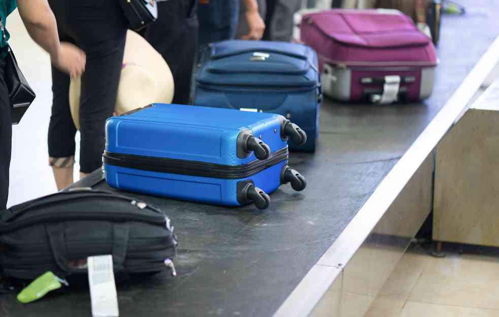 EVO KOJI SU KORACI NA VAMA: Šta uraditi ako avio-kompanija izgubi vaš prtljag?