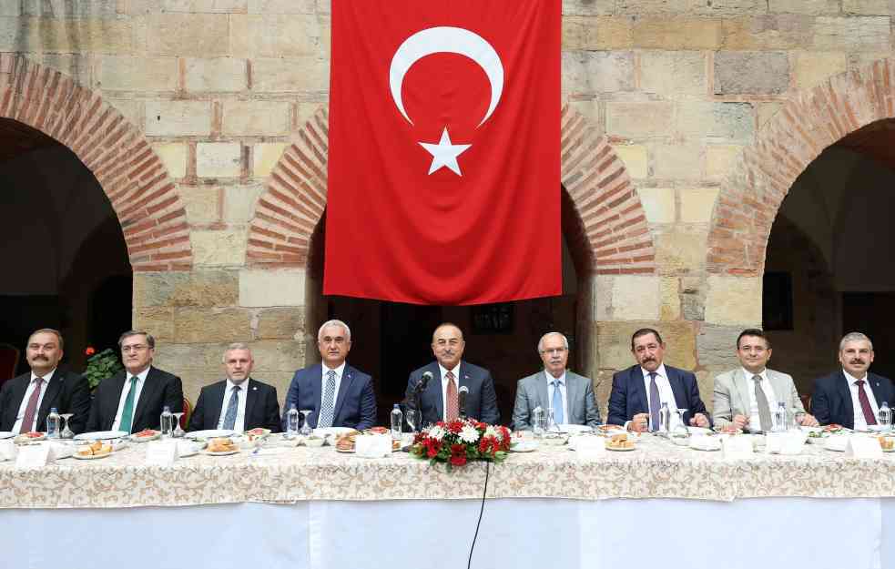 TURSKA NE PRIZNAJE REFERENDUM U DONBASU