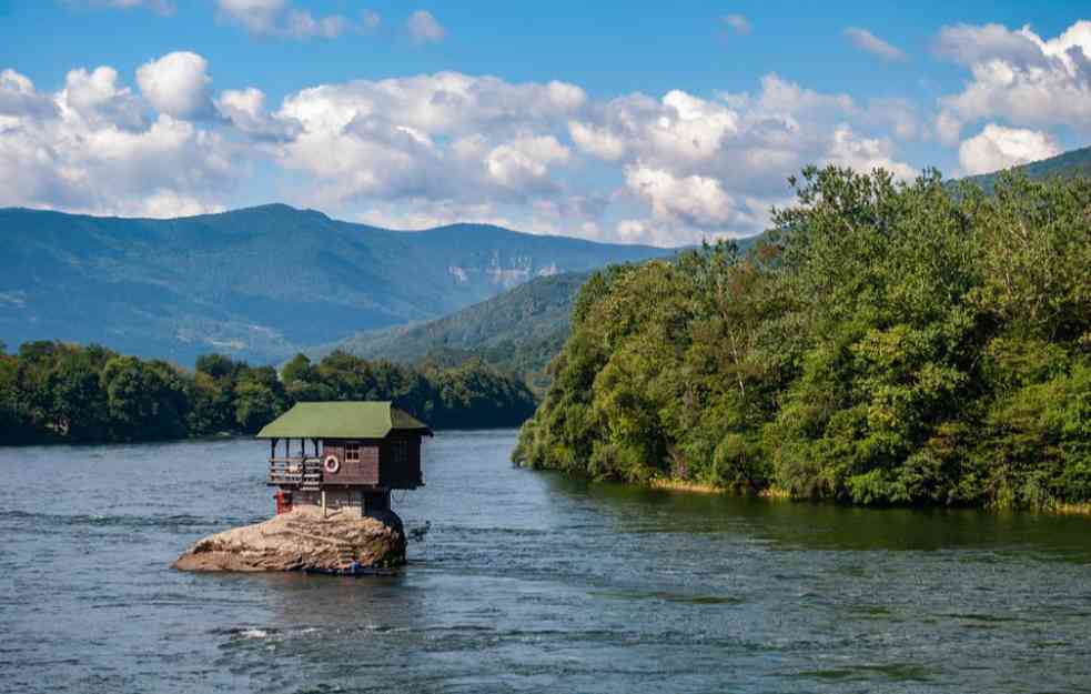 UBEDLJIVO PREDNJAČIMO: Srbija zabeležila najveći rast turističkog prometa