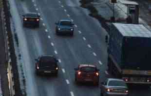 NOVI PROPIS: Zabrana preticanja za teretna vozila na auto-putevima