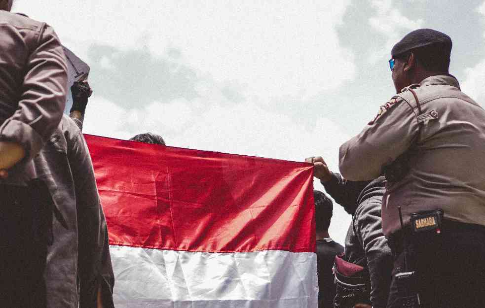Indonezija: Među žrtvama stampeda na stadionu 32 dece