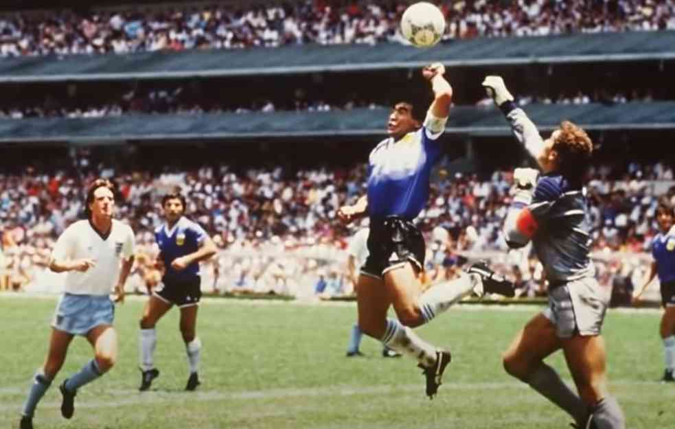 NEVEROVATNO! Lopta koju je Maradona rukom zakucao u gol Englezima, dostigla je sumanutu cenu