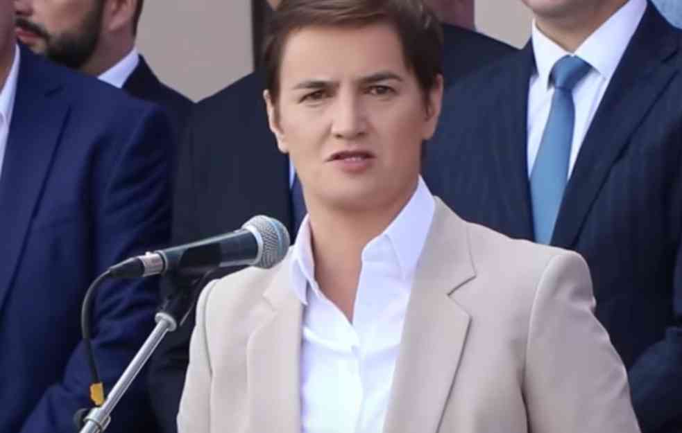 Brnabić: Cilj nam je da se uvede veći red u osnovne i srednje škola