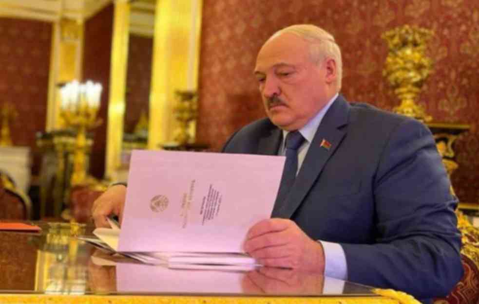 Lukašenko je sada i zvanično predsednik Belorusije