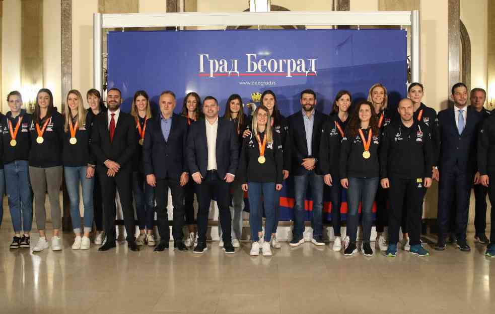 ODBOJKAŠICE NA PRIJEMU KOD PREDSEDNIKA: Najveći uspeh kolektivnog sporta u Srbiji