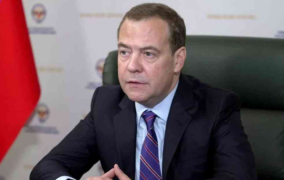 MEDVEDEV: Izrael bi davanjem oružja Ukrajini uništio odnose sa Rusijom