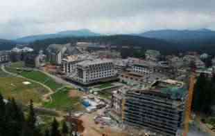 Kopaonik razara urbanistički haos iako je <span style='color:red;'><b>nacionalni park</b></span>, a evo i kako to izgleda u praksi (FOTO, VIDEO)