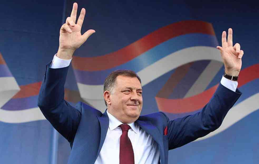 Dodik crnogorske demonstrante 