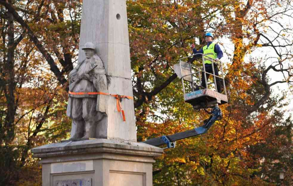 Poljaci uništili spomenike Crvenoj armiji
