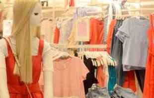 POČINJU PONOVNA SNIŽENJA: Prodavci imaju svoje cake, letnja garderoba ne sme biti na popustu