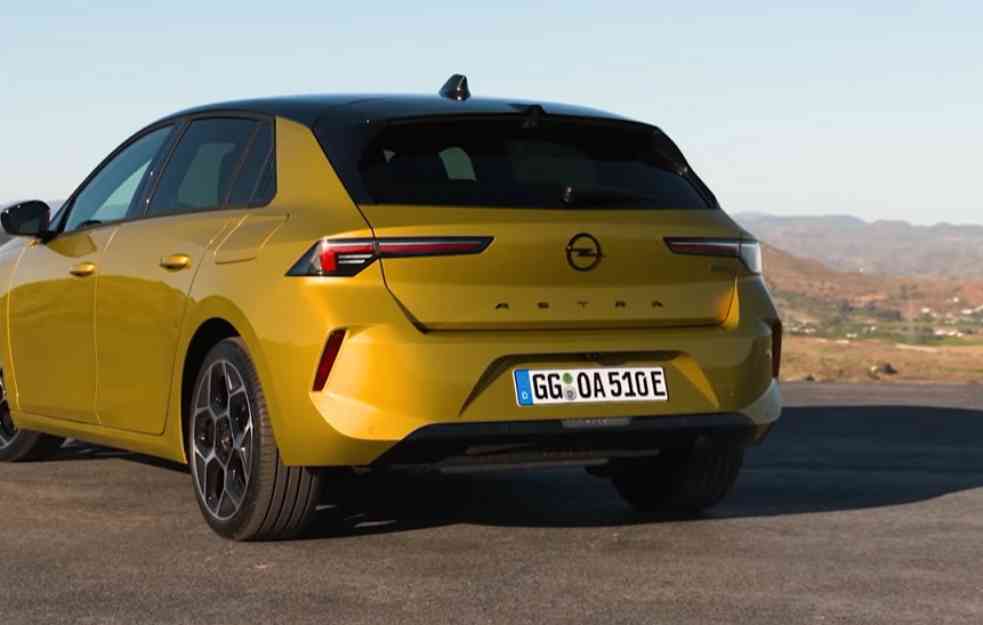 DIZAJN KOJI MAMI POGLEDE, NAVODE NEMCI: Nemci proglasili Opel Astru za kompaktni automobil godine