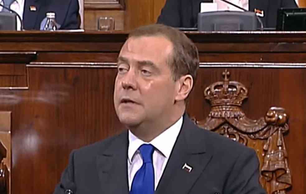 Medvedev: Ukrajina bi sa đavolskim zadovoljstvom upotrebila nuklearno oružje protiv nas