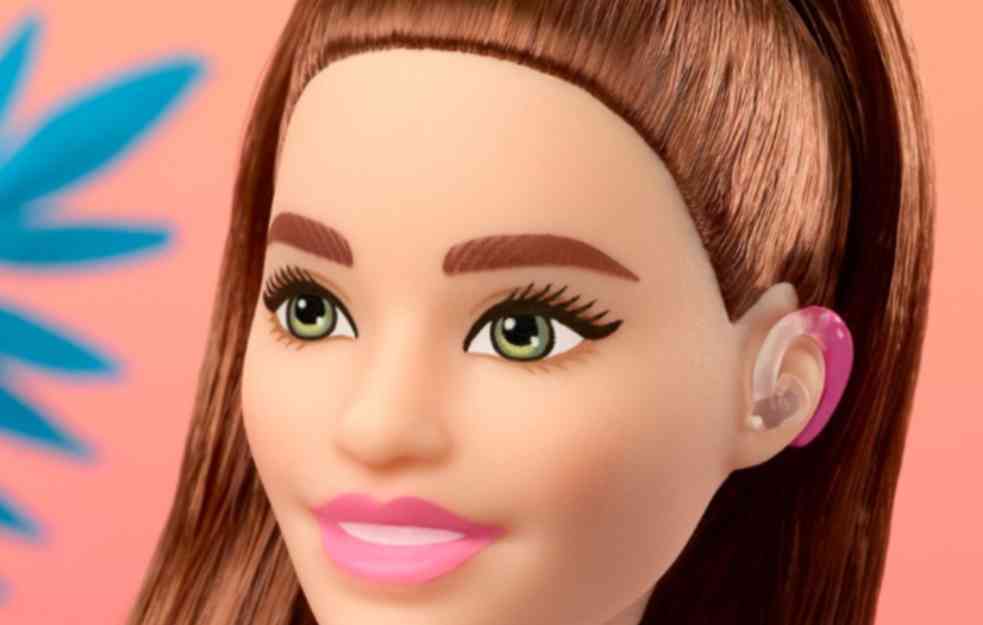 Inkluzija i u svetu igračaka, Barbika sa slušnim aparatom i Ken sa vitiligom