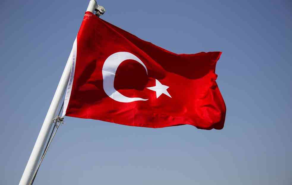 OPTUŽEN ZA POKUŠAJ PUČA: U Turskoj uhapšeno 27 osoba zbog veza sa propovednikom Gulenom