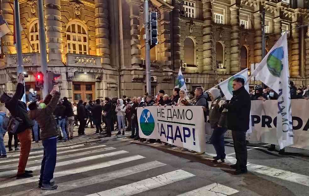 SEOS:  NAROD JE PREVAREN! Protest ispred Vlade 27. novembra