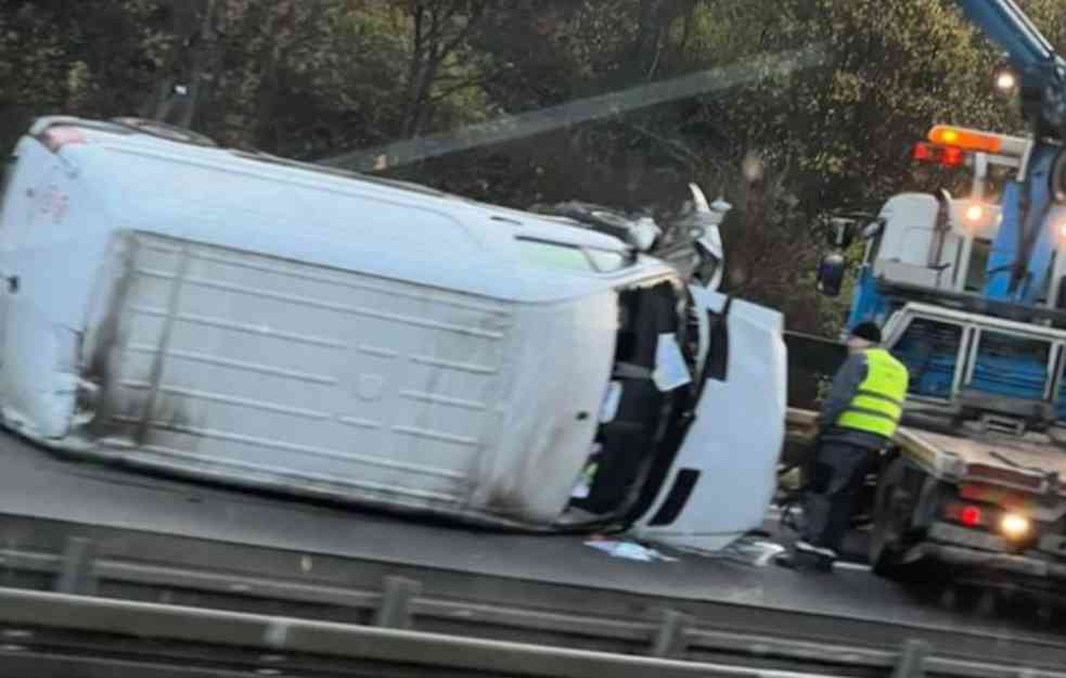 Lančani sudar na AUTO-PUTU BEOGRAD-NIŠ: U jednom vozilu bila i trudnica koja je krenula na porođaj (FOTO)