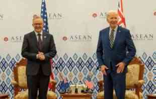 <span style='color:red;'><b>Premijer Australije</b></span> traži da Amerika prestane sa lovom na Asanža