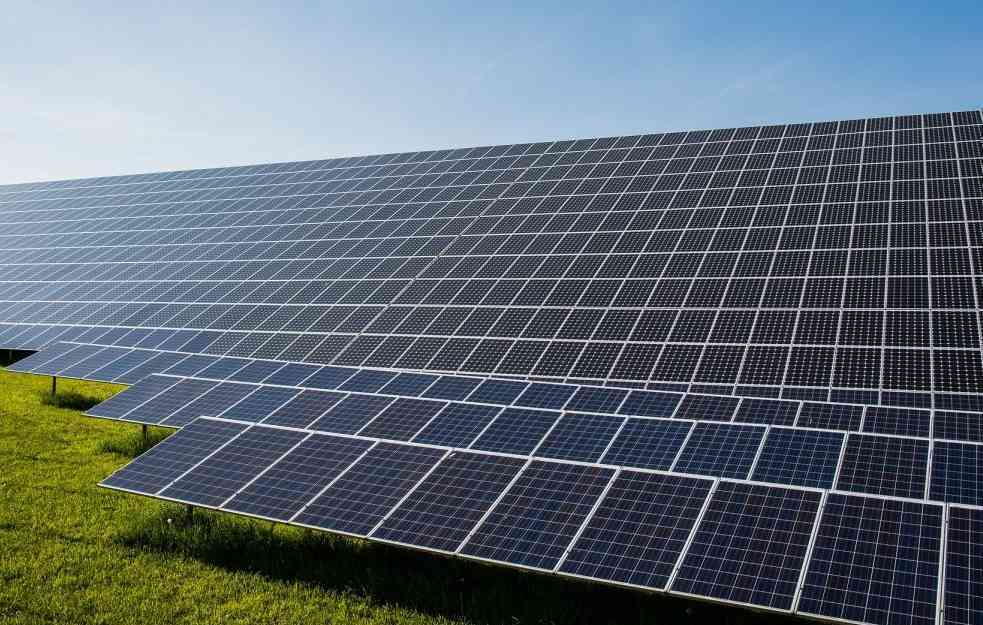 I AFRIKA NAPREDUJE: Struja iz egipatske solarne i vetroelektrane biće najjeftinija u Africi