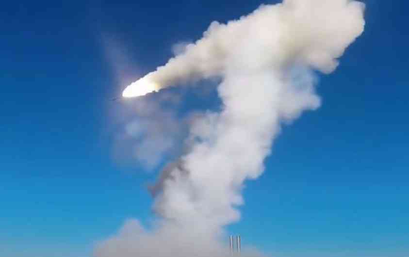 Severna Koreja testirala dve nove rakete protivvazdušne odbrane!