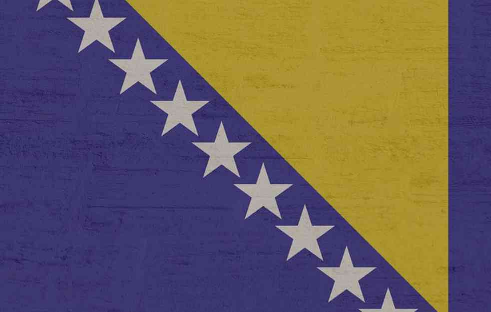 I KOMŠIJE ŽELE U EU: Odobren kandidatski status Bosne i Hercegovine za EU
