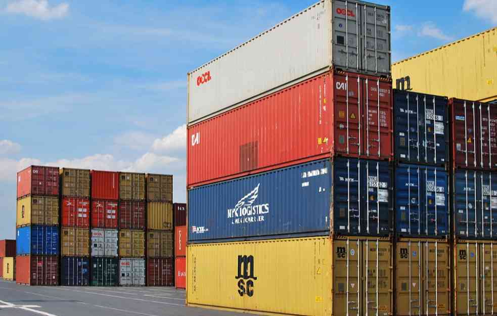 Izvoz i uvoz u padu za 8 odsto