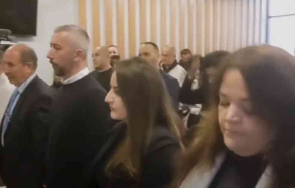 SAMO JEDAN SRBIN MEĐU ODBORNICIMA: U SO Severna Mitrovica položena zakletva (VIDEO)