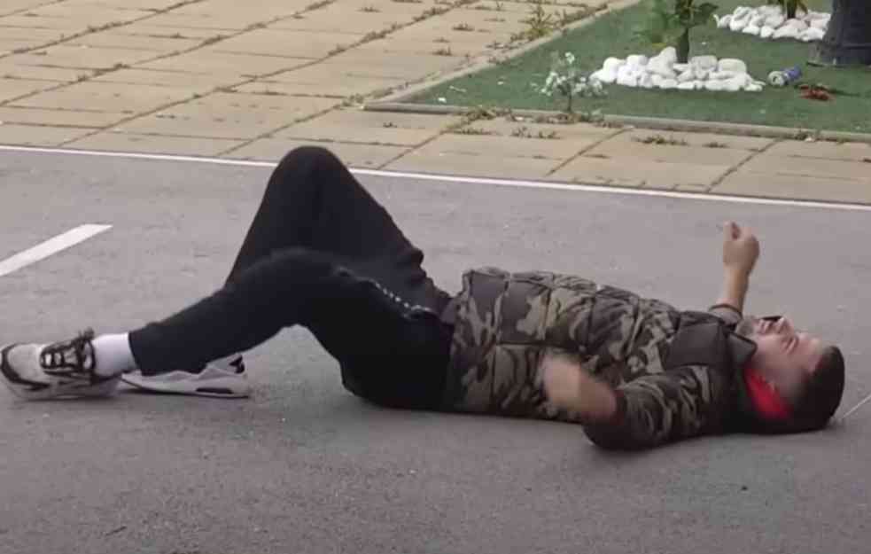 BIVŠI ZADRUGAR PRETUČEN: Objavljen jeziv snimak, zadrugar sa velikim podlivom ispod oka (FOTO)