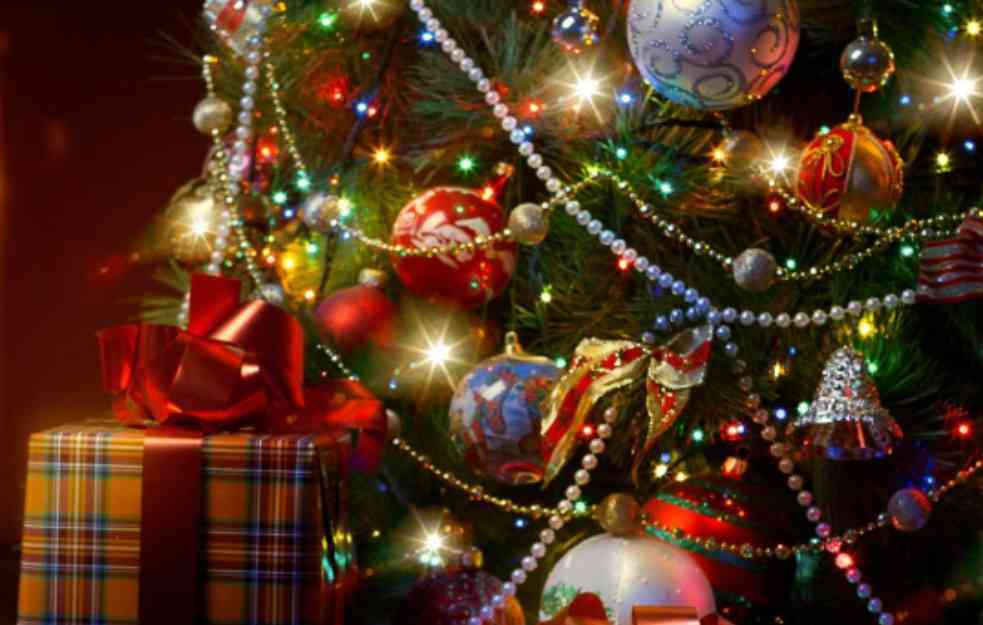 Izvoze božićne ukrase i cveće u vrednosti od 20 miliona dolara