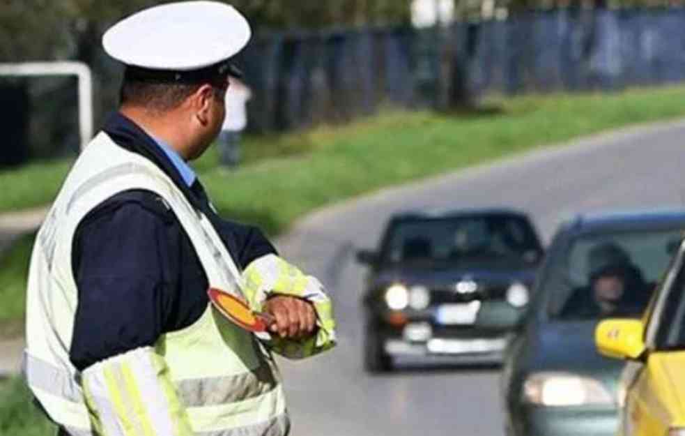 PAPRENE KAZNE: Ovo je stvar koju morate imati u AUTU