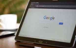 OLAKŠAĆE NAM ŽIVOT: Google traži rešenje za dešifrovanje r<span style='color:red;'><b>ukop</b></span>isa lekara