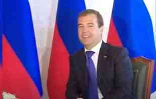 ZAPADU SE SPREMA KOŠMAR! MRAČNE PROGNOZE MEDVEDEVA: <span style='color:red;'><b>Građanski rat u SAD</b></span>, raspad EU, ukidanje evra, krah MMF...KATAKLIZMA!