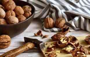 POSTOJI PRAVILO: Zašto je orahe najbolje jesti ujutru?