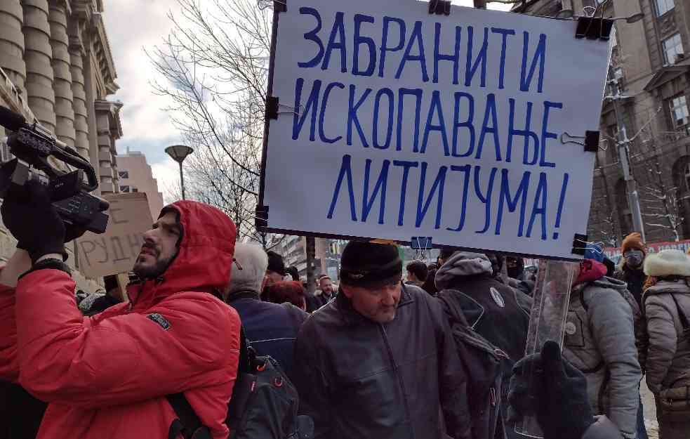 ŠTA GEOLOZI TRAŽE U NAŠIM SELIMA?! Ne verujemo im da to nema veze sa rudarenjem LITIJUMA, poručuju iz Suvoborske grede