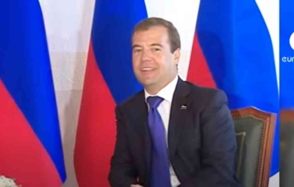 RAZGOVARAĆEMO SA VAMA JEZIKOM SILE, DRUGI NE RAZUMETE! Medvedev: Hipersonične rakete Cirkoni - poklon za Novu godinu