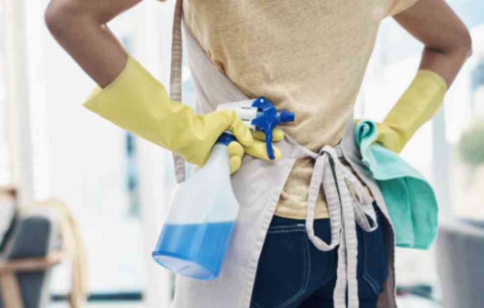 PRESTANITE DA IH RADITE: Ovo su greške zbog kojih čišćenje doma TRAJE DUŽE NEGO ŠTO BI TREBALO