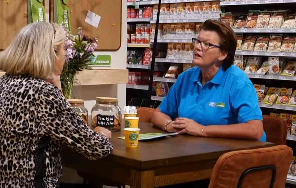  Lanac supermarketa uveo „spore kase” – za penzionere i ljude koji vole da ćaskaju u redu (VIDEO)
