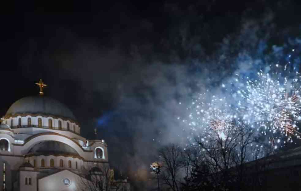 VATROMET NAD HRAMOM SVETOG SAVE: Liturgijom i molebanom dočekana srpska Nova godina 