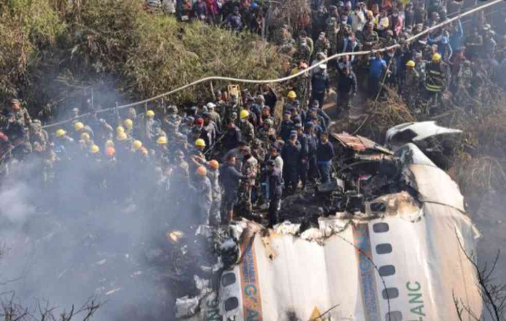 Broj poginulih u avionu koji se srušio u Nepalu porastao na 70
