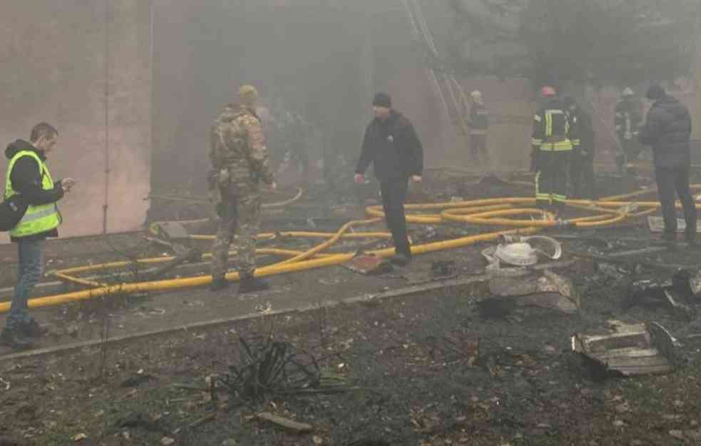 POGINUO UKRAJINSKI MINISTAR POLICIJE: U padu helikoptera kod vrtića nastradalo 16 osoba, među njima i DVOJE DECE (VIDEO)