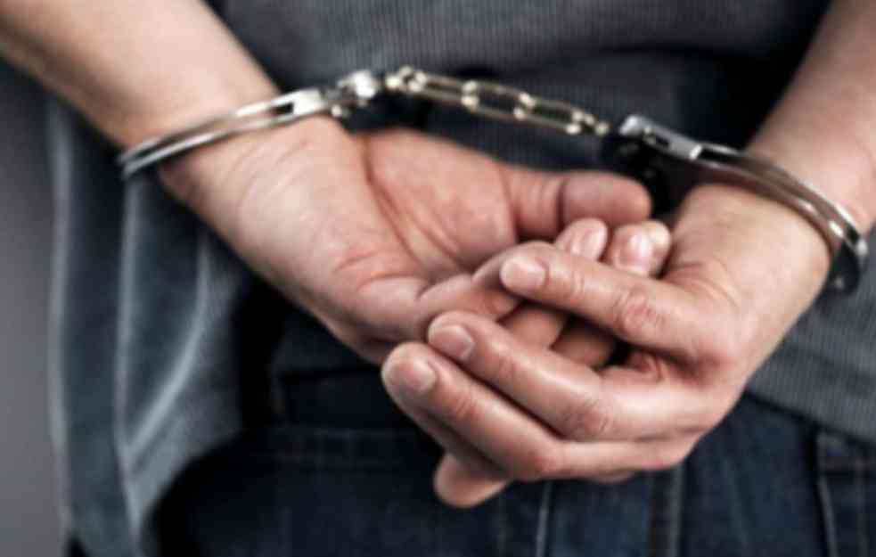 Velika akcija policije u Nišu: Uhapšen diler, zaplenjena droga