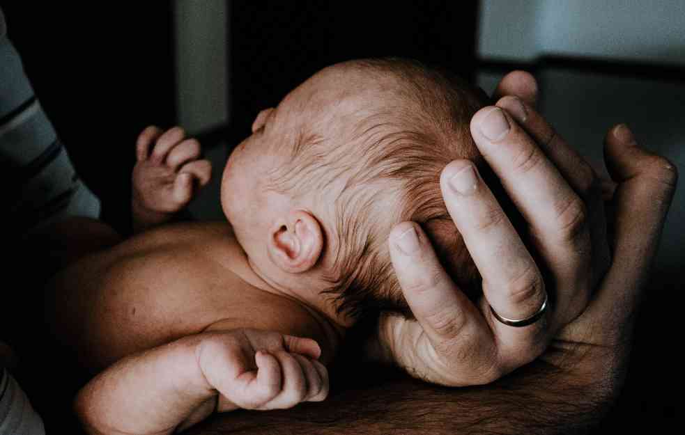 KORISTAN SAVET ZA MAME KOJE KORISTE KUPKE : Obratite pažnju na sledeće pojave na koži kod bebe