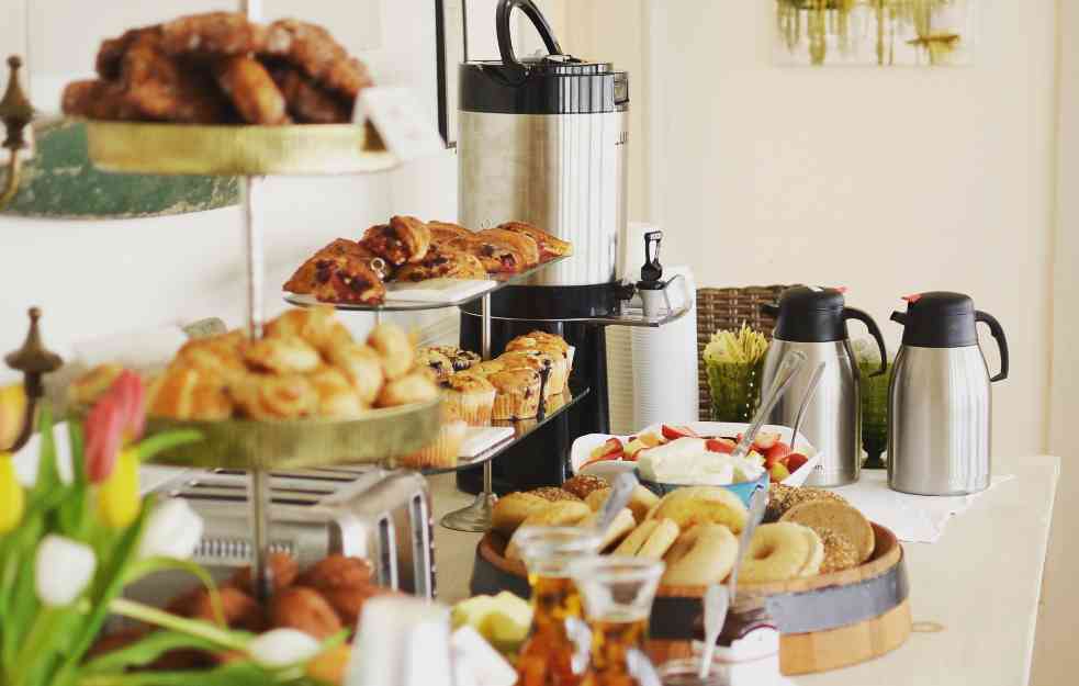 5 zlatnih pravila ponašanja na doručku u hotelu