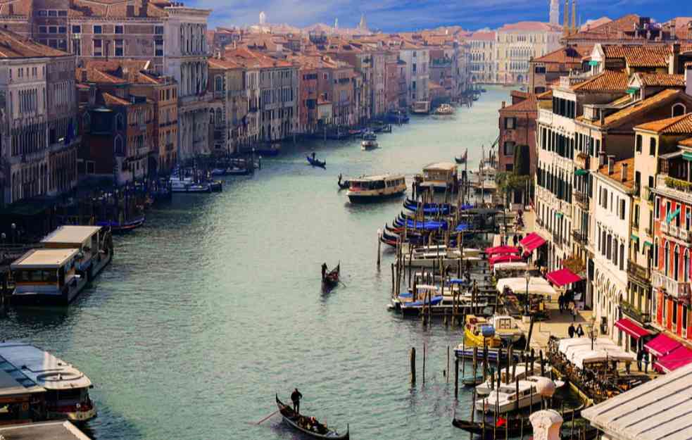 UNESCO IMA NOVI ZAHTEV : Traži da se Venecija doda na listu ugrožene svetske baštine