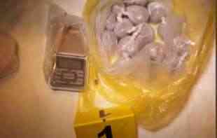 UDAR BEOGRADSKE POLICIJE NA DILERE DROGE: Pala trojica, krili kokain i heroin u pretresenim stanovima (VIDEO, FOTO)