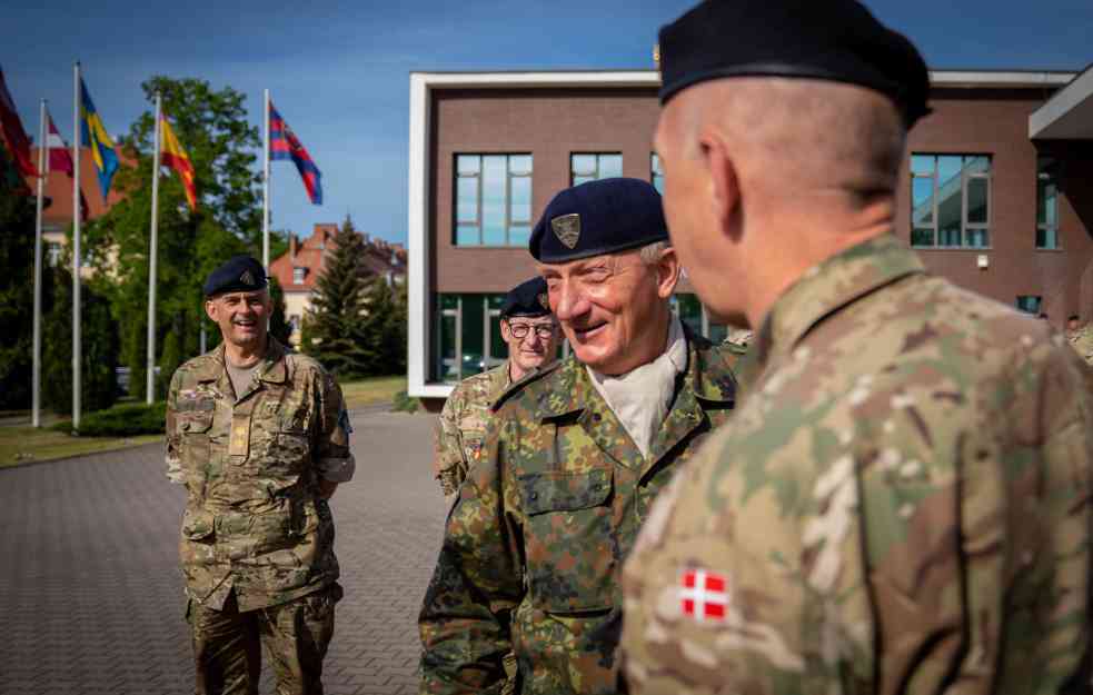 Danci predlažu obavezni vojni rok i za žene