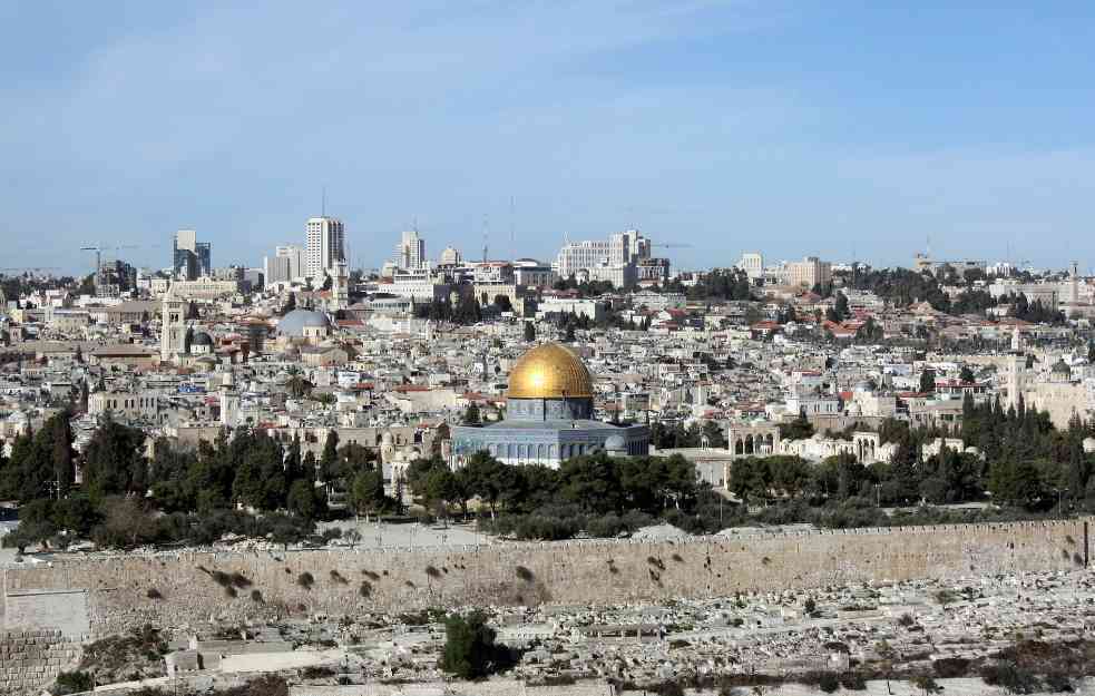 TERORISTIČKI NAPAD u Jerusalimu: Ubijeno najmanje pet osoba