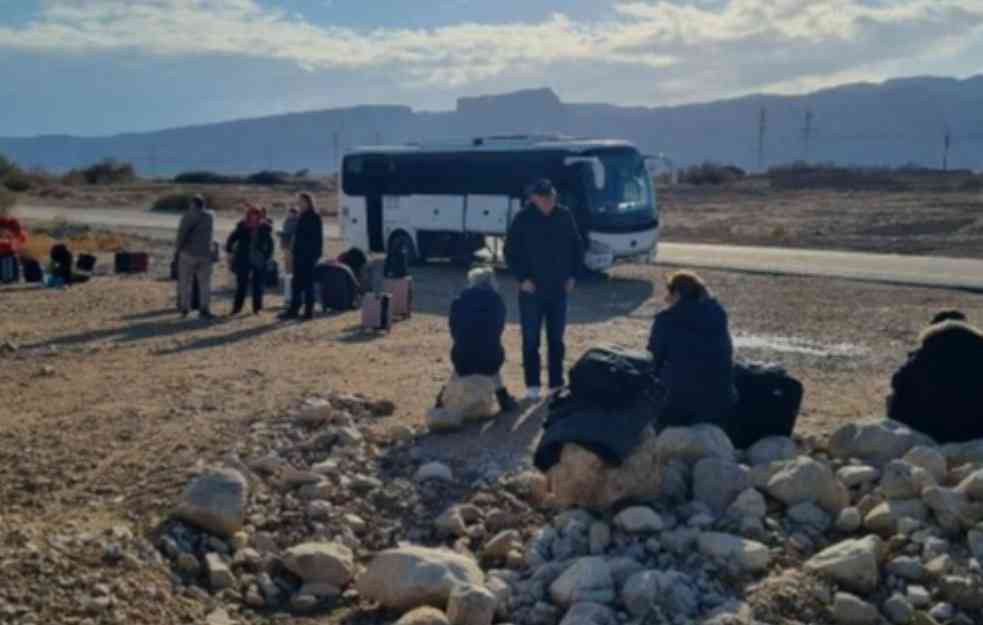 DRAMA SRPSKIH HODOČASNIKA U IZRAELU: Krenuli u Jerusalim, autobus upao u bujicu! (FOTO)